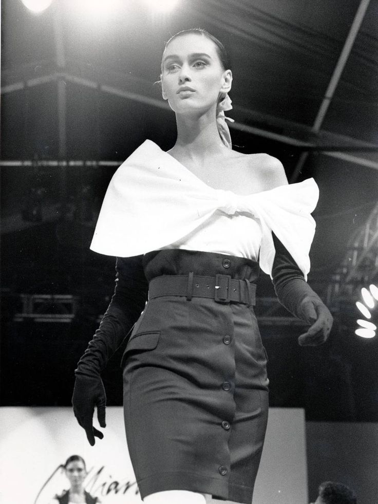 Collection de John Galliano à la London Fashion Week de 1987.