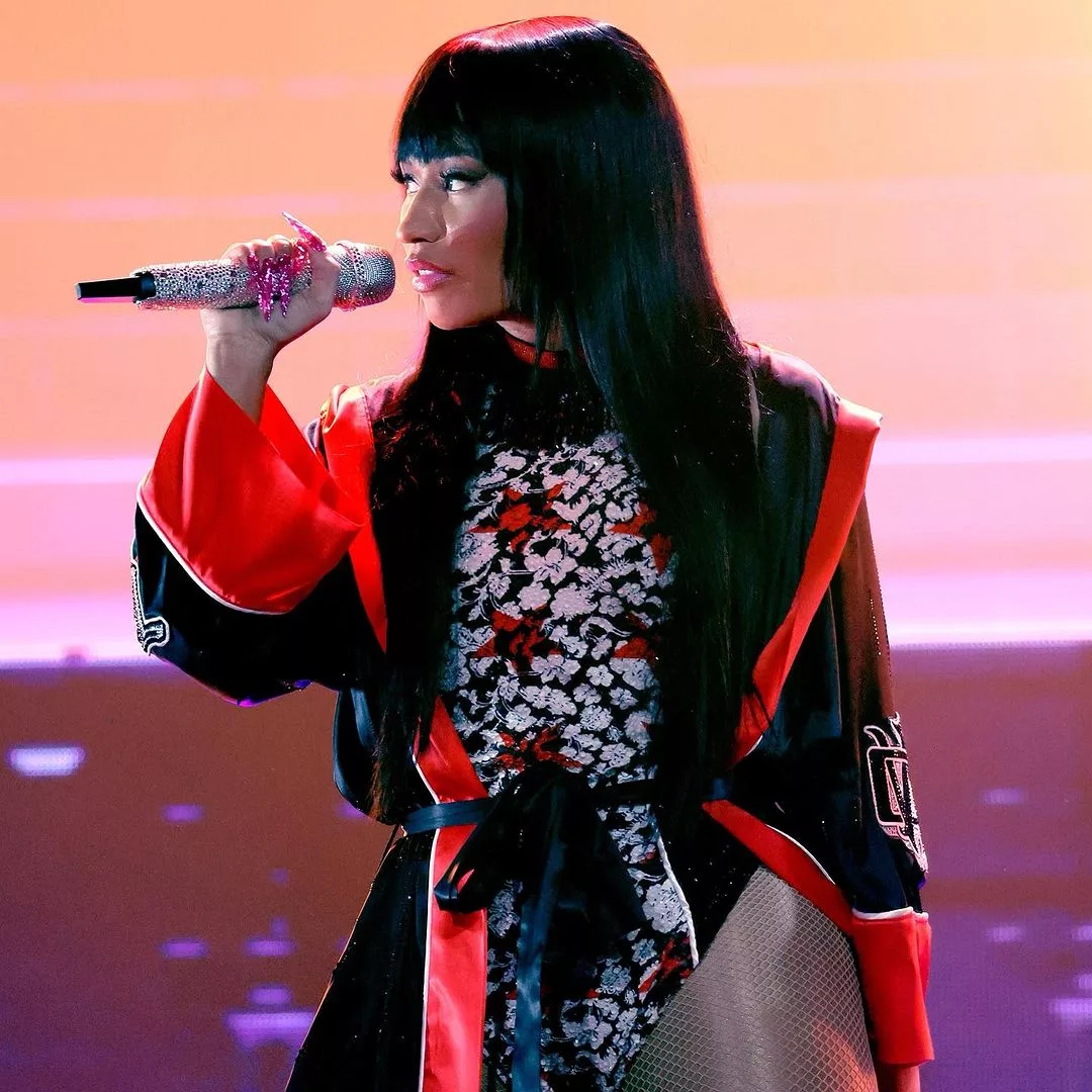 Nicki Minaj inaugure sa marque de faux ongles à une vingtaine de francs