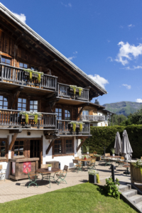 Immersion dans l’histoire du magnifique Domaine Edmond de Rothschild, à Megève