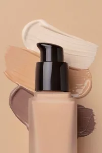 Peau sèche, grasse, mature… comment bien choisir son fond de teint?