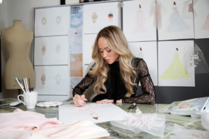 Qui est Tamara Ralph, la nouvelle coqueluche de la Haute couture