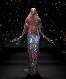 Haute couture 2024: Robert Wun, le couturier qui transforme l’abstrait en sublime