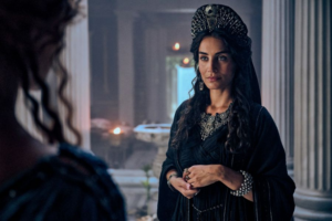 Qui est Lara Wolf, l’actrice suisse à l’affiche d’une série avec l’oscarisé Anthony Hopkins