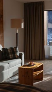 Le tweed : comment sublimer votre intérieur avec ce tissu incontournable cet automne