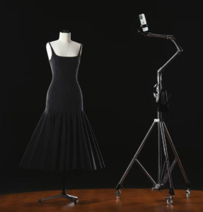 Jacquemus collabore avec Apple pour son prochain défilé