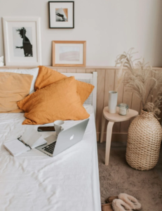 Comment organiser la chambre pour qu’elle soit calme et apaisante ?