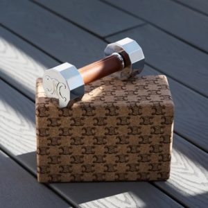 Celine sublime le Pilates avec cette collection d’accessoires