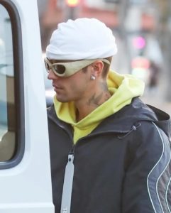 Justin Bieber dévoile un aperçu de sa nouvelle marque SKYLRK