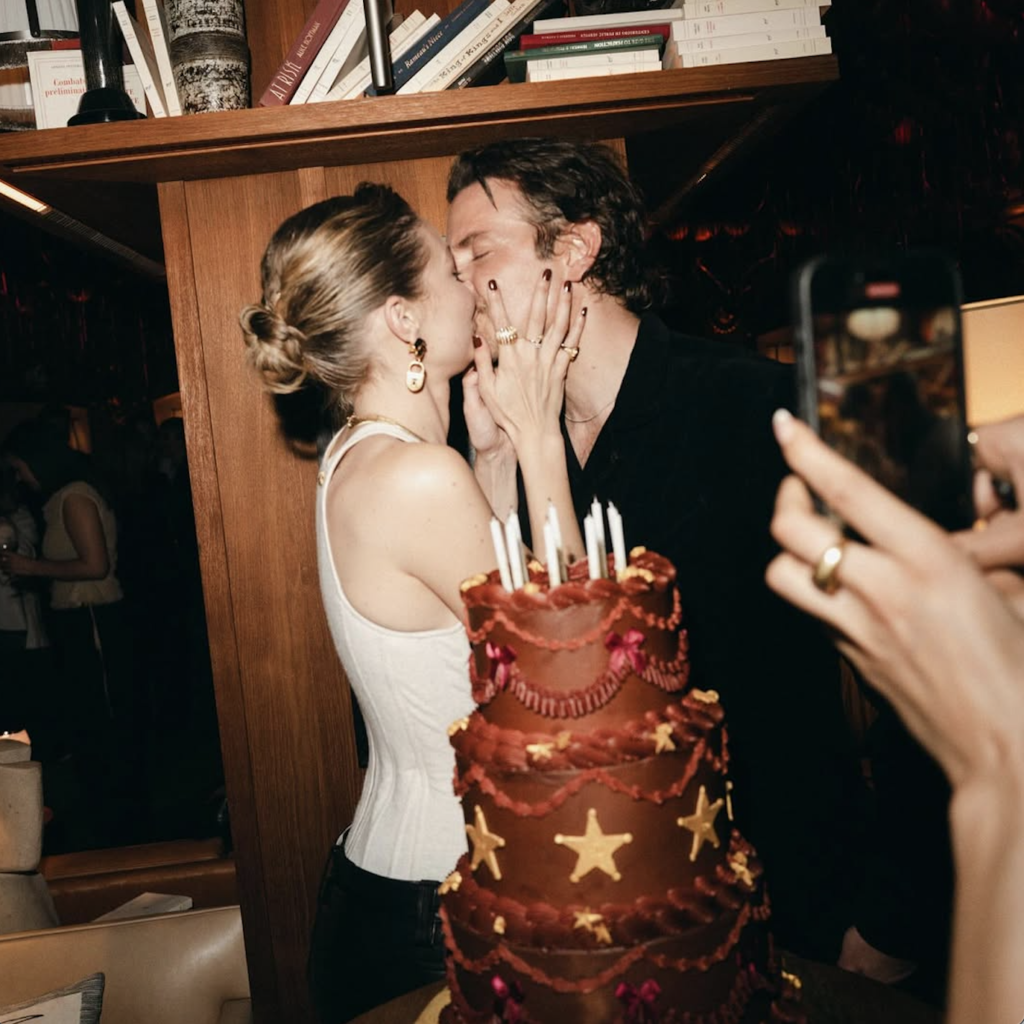 Gigi Hadid Et Bradley Cooper Officialisent Leur Couple Elle