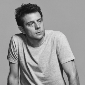 Jonathan Anderson devient le directeur artistique de Dior, tournant historique pour la maison