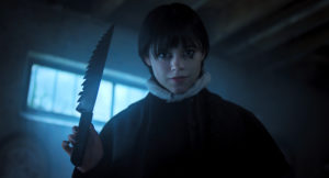 Mercredi : la famille Addams au grand complet pour une saison 2 délicieusement lugubre 