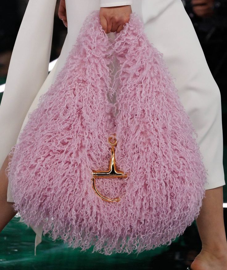 Quels sacs seront partout cet automne-hiver 2025-2026 ?