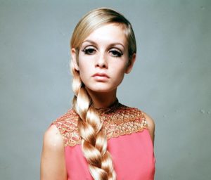 4 nouveaux documentaires mode à voir absolument en 2025