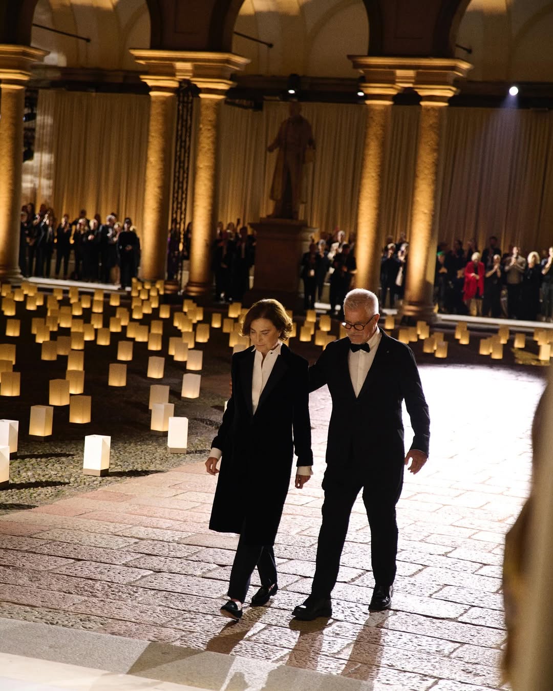 Défilé Armani : un hommage cinématographique au défunt créateur