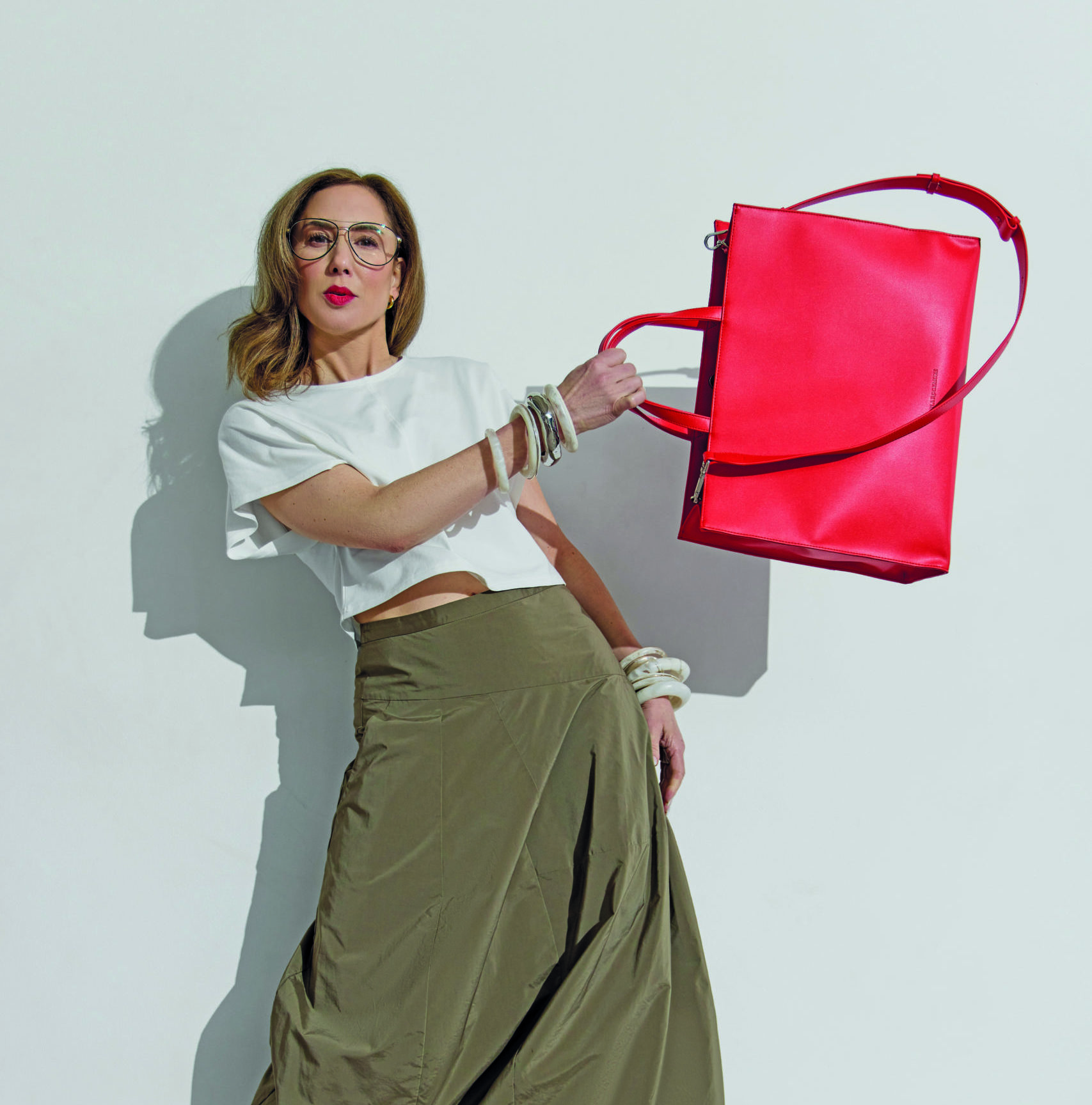 Quand humour et élégance se rencontrent : le style unique de Carla Rockmore