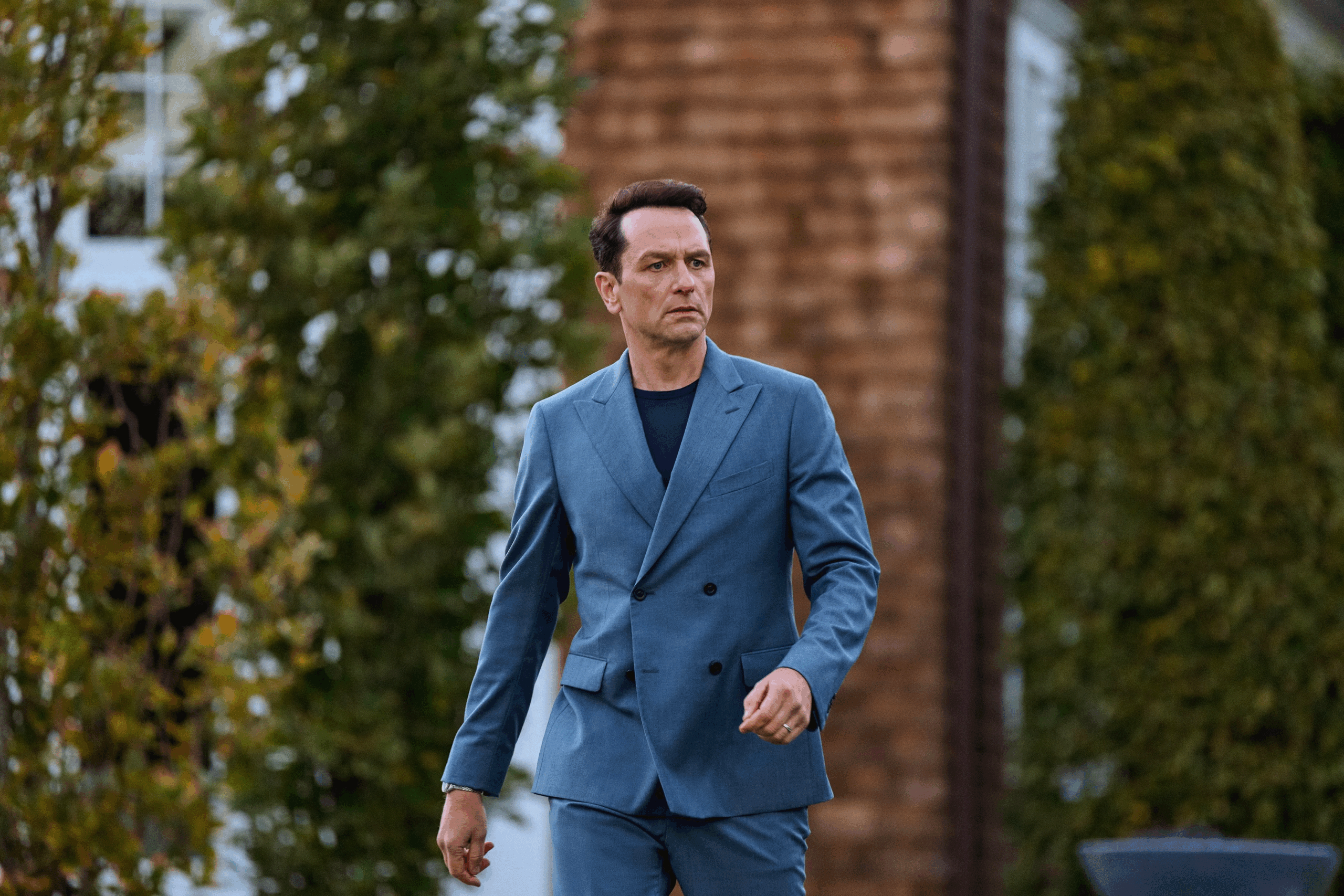 « The Beast In Me » : tous les acteurs du thriller glaçant de Netflix