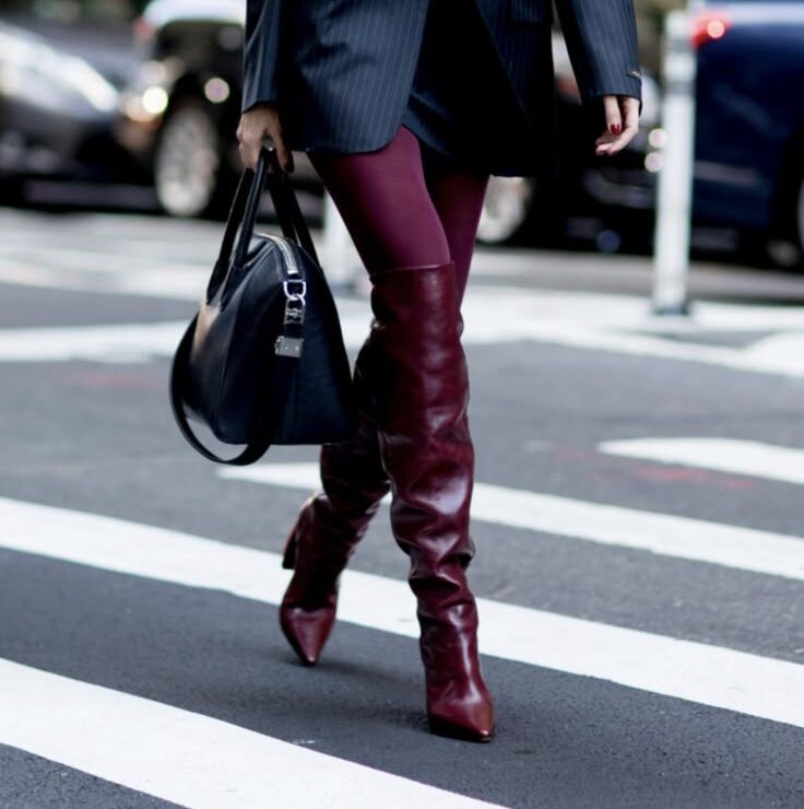 Botte bordeaux : top 10 des plus beaux modèles à shopper avant tout le monde