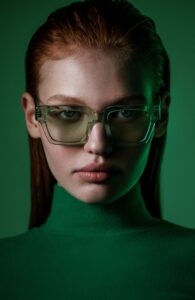 Nirvan Javan lunettes de soleil