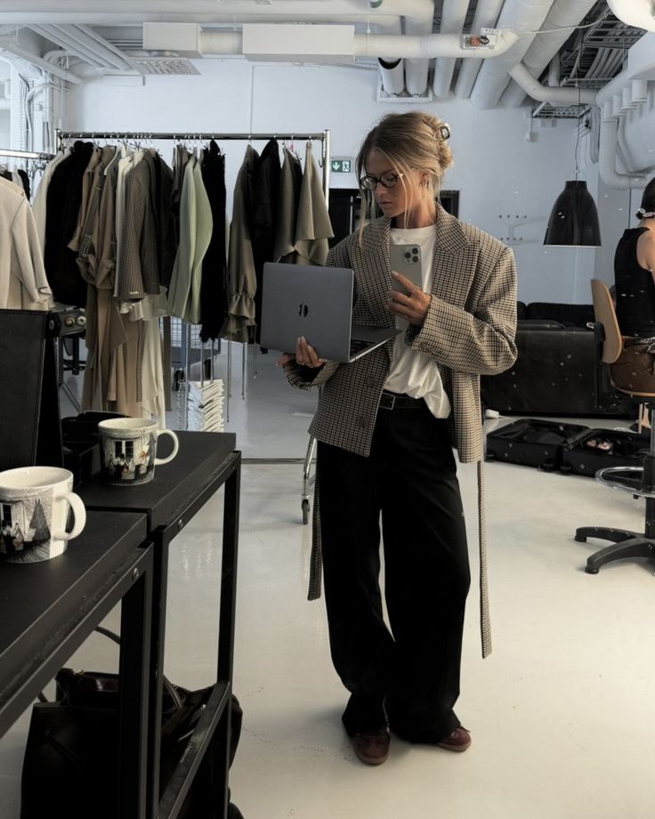 Pourquoi les stagiaires mode sont les nouvelles stars des réseaux