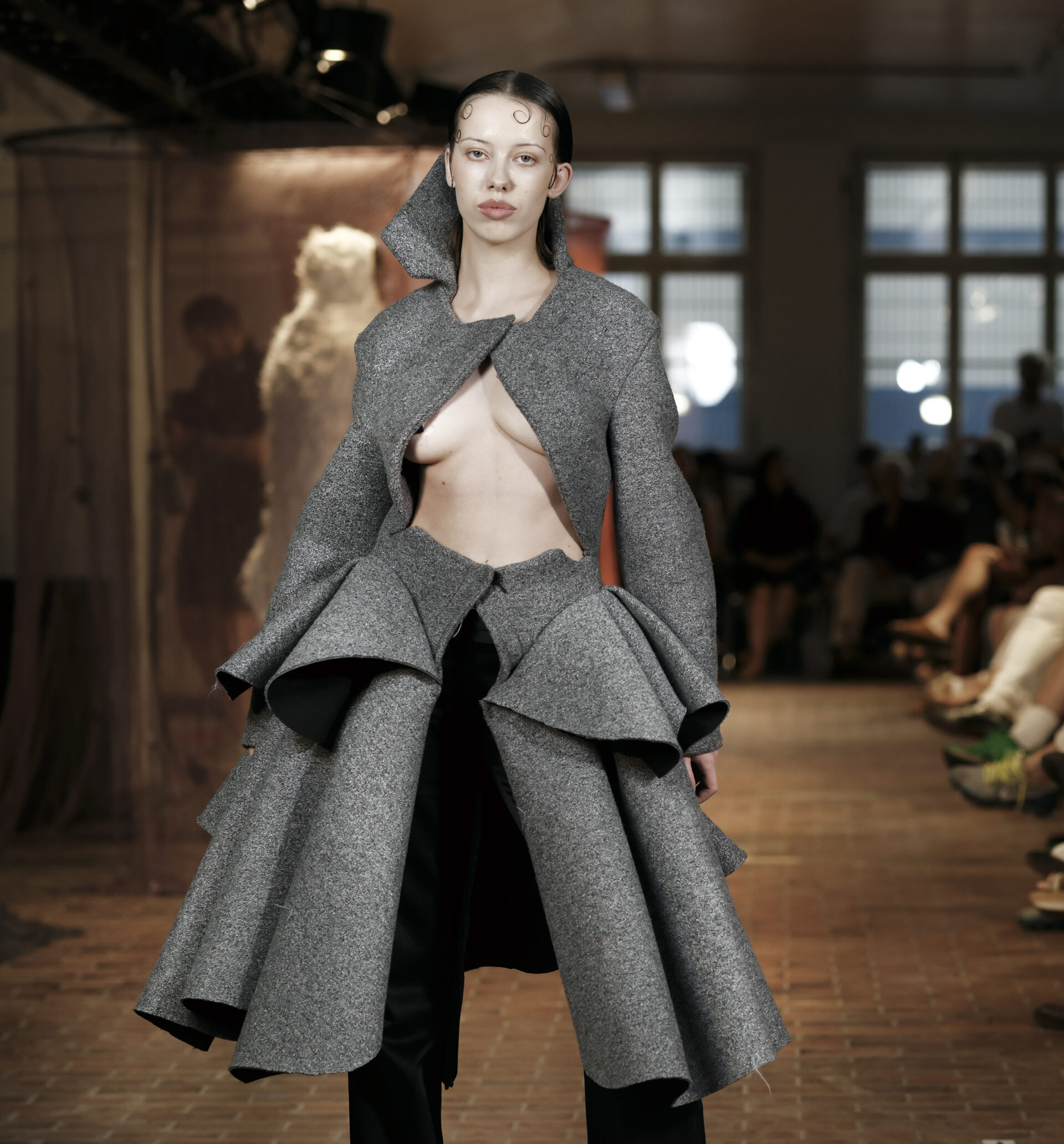 Art Basel 2026 : des défilés de mode vont avoir lieu au cœur des œuvres