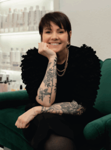 Le Hangar : l’art du cheveu sur mesure selon Karine Fombuena