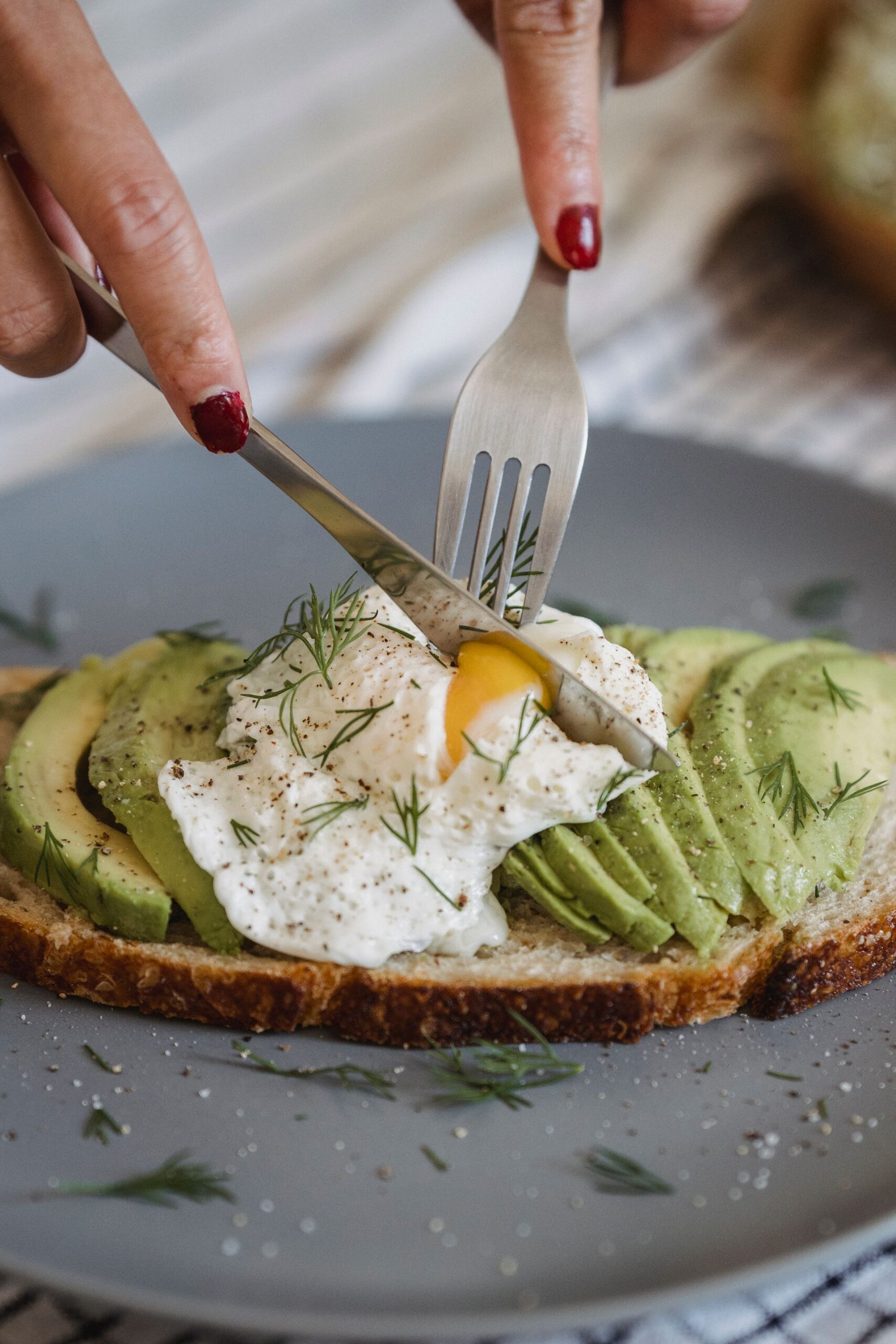 Avocado toast : est-ce vraiment sain d&rsquo;en manger tous les jours ?