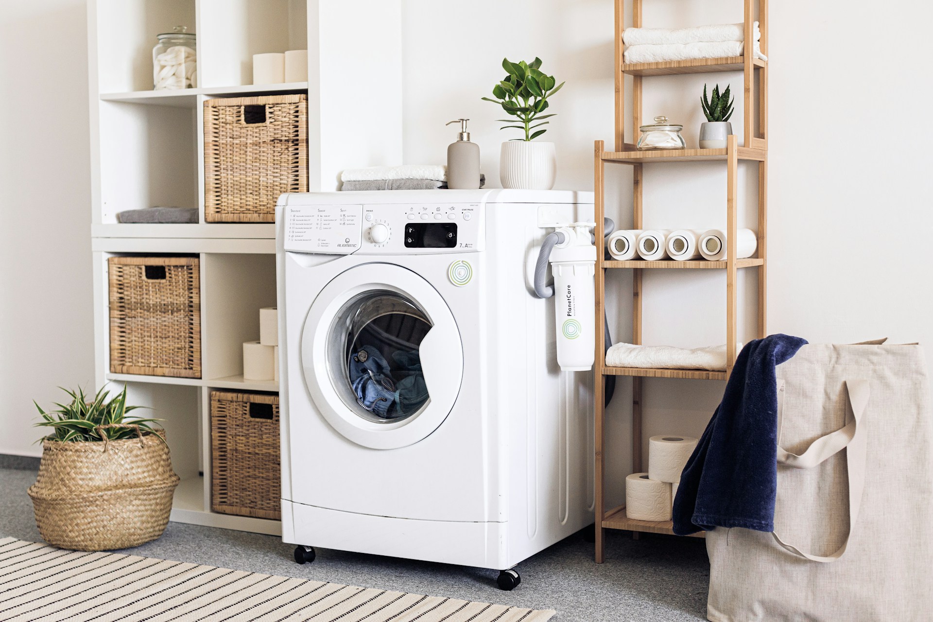 Linge oublié dans la machine : voici combien de temps vous avez avant qu&rsquo;il ne sente mauvais