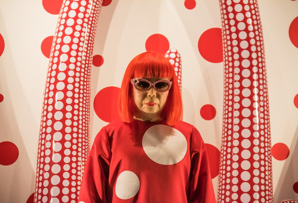 Décès de Yayoi Kusama : sa dernière rétrospective européenne avait débuté en Suisse