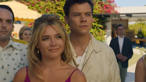 Florence Pugh dans le rôle d'Alice Chambers et Harry Styles dans le rôle de Jack Chambers dans Don't Worry Darling (2022).