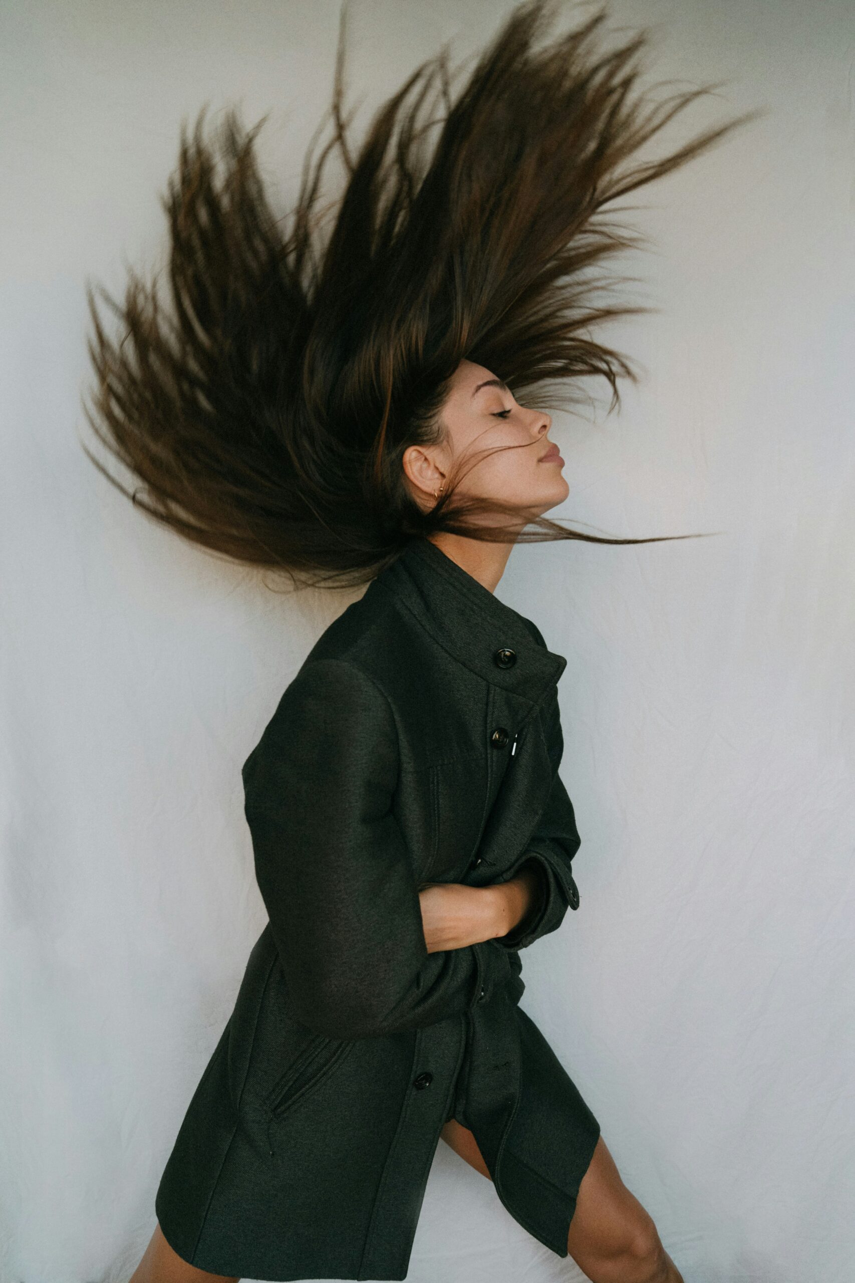 Chute de cheveux : pourquoi elle peut s’intensifier en automne ?