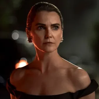 Keri Russell dans le rôle de Kate Wyler Rufus Sewell dans le rôle de Hal Wyler dans la dilpomate
Crédits : Erika Kuenka/Netflix