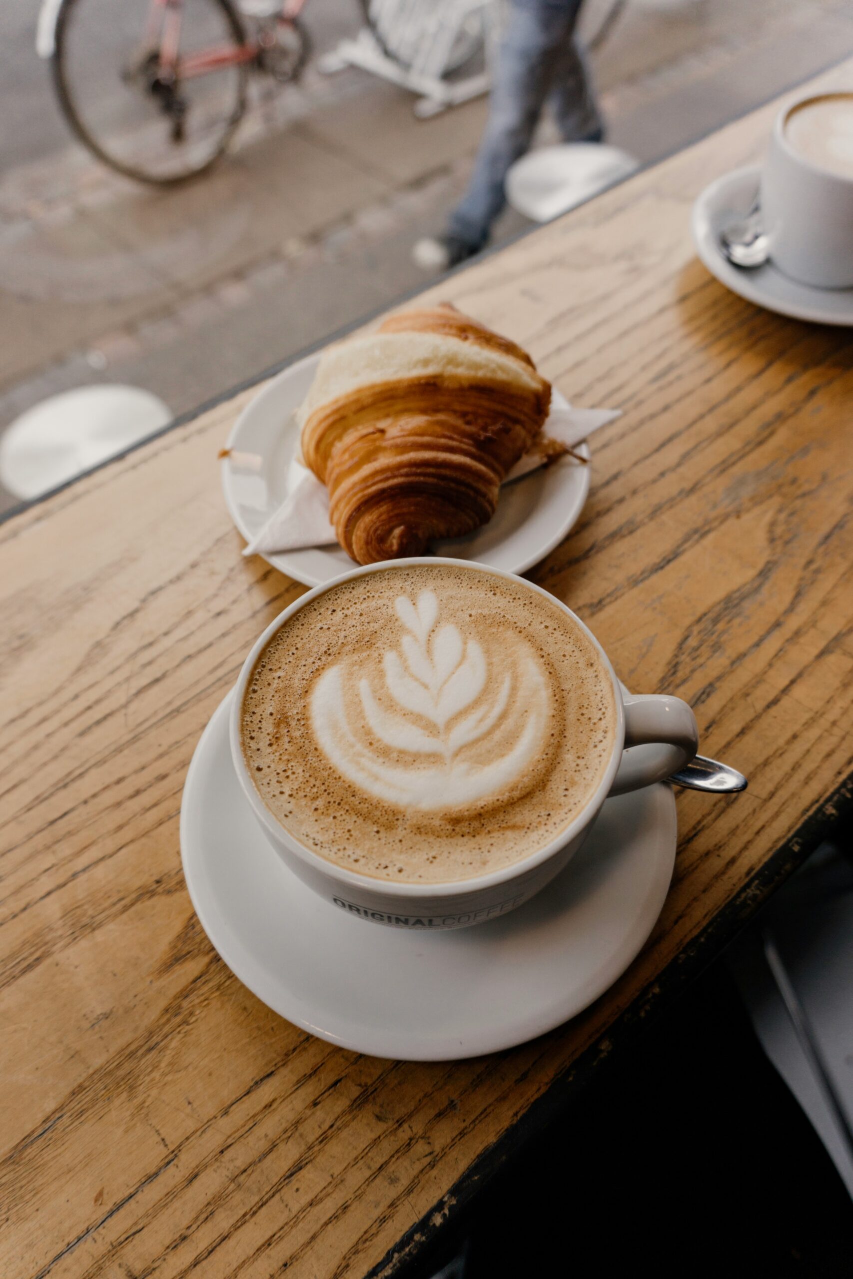 Cet ingrédient à ajouter au café du matin pourrait donner un coup d’éclat à votre teint