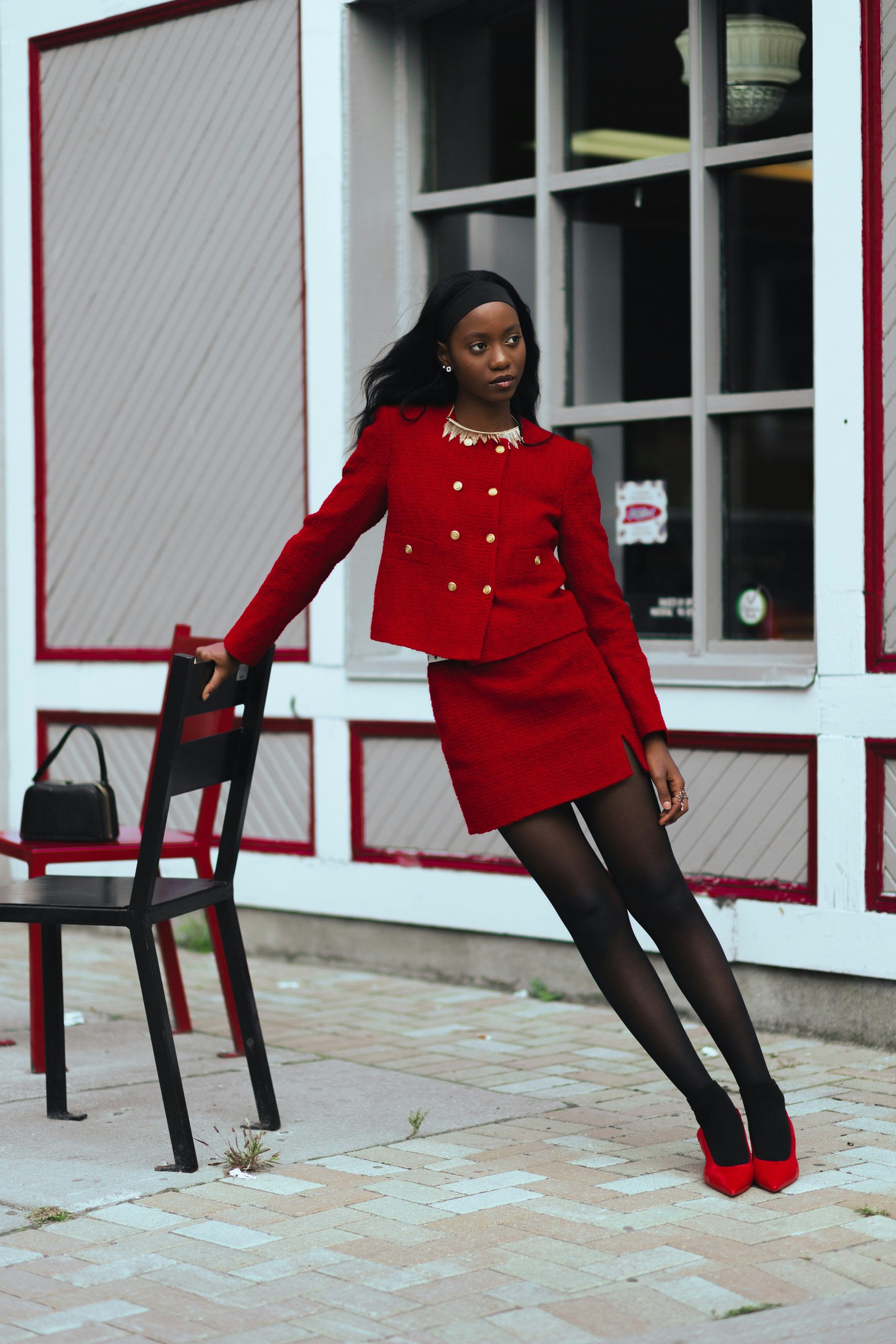 9 idées de looks pour associer jupes et collants cette saison